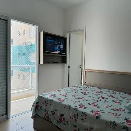 Apartamento NOVÍSSIMO UBATUBA PRAIA GRANDE-3